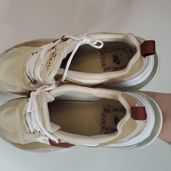 Nike Air Max 270 React Equestrian Mens Sneakers Size 11 - Picture 10 of 12